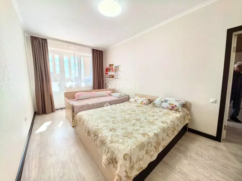 3-к кв. Калмыкия, Элиста ул. В.И. Ленина, 303 (99.0 м) - Фото 0