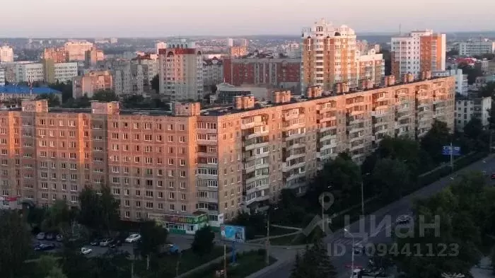3-к кв. Орловская область, Орел Октябрьская ул., 62 (66.8 м) - Фото 0