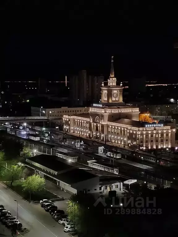 1-к кв. Волгоградская область, Волгоград ул. Пархоменко, 2 (55.0 м) - Фото 1
