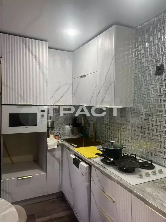 3-к. квартира, 60 м, 3/5 эт. - Фото 0