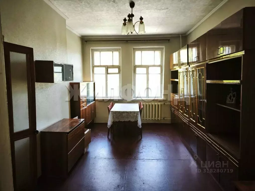 3-к кв. Алтайский край, Барнаул ул. Сизова, 43 (70.4 м) - Фото 1