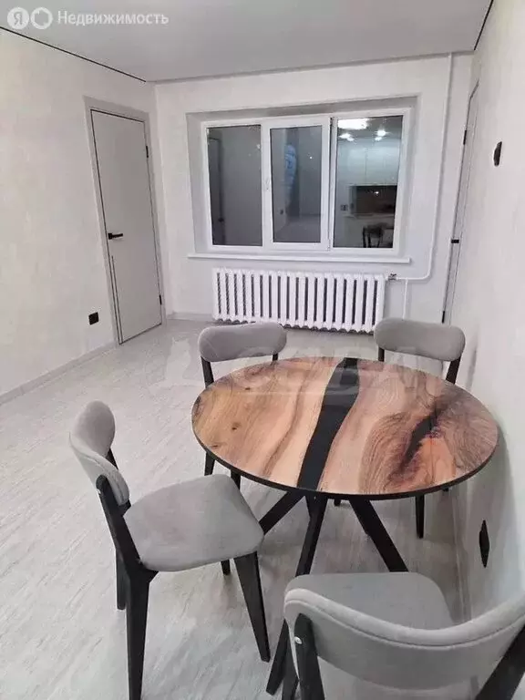 2-комнатная квартира: Тобольск, микрорайон 7А, 15 (44 м) - Фото 1