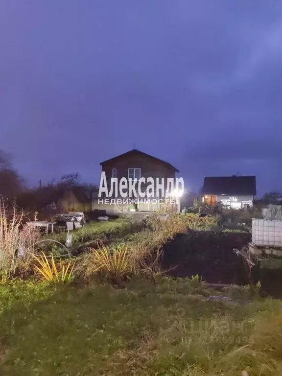 Дом в Ленинградская область, Коммунар г. Гатчинский муниципальный ... - Фото 1