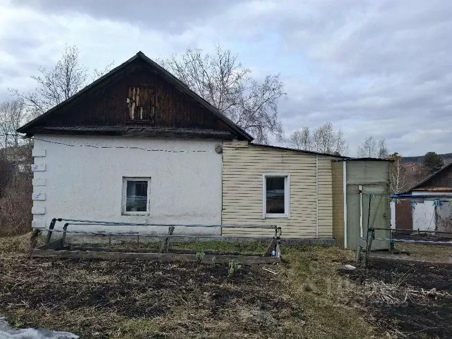 Дом в Кемеровская область, Новокузнецк Никитинский пер. (51 м) - Фото 1