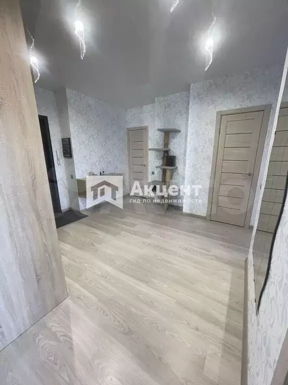 3-к. квартира, 109 м, 9/10 эт. - Фото 1