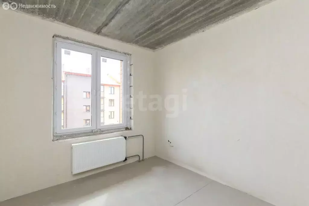 2-комнатная квартира: Тюмень, улица Надира Сагдеева, 4 (40.2 м) - Фото 1