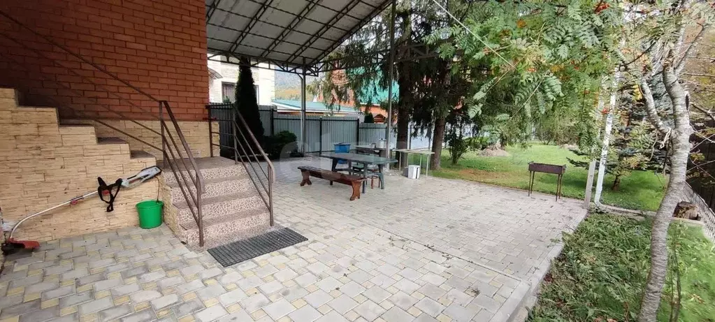 Дом в Адыгея, Майкопский район, Даховское с/пос, пос. Гузерипль ул. ... - Фото 1