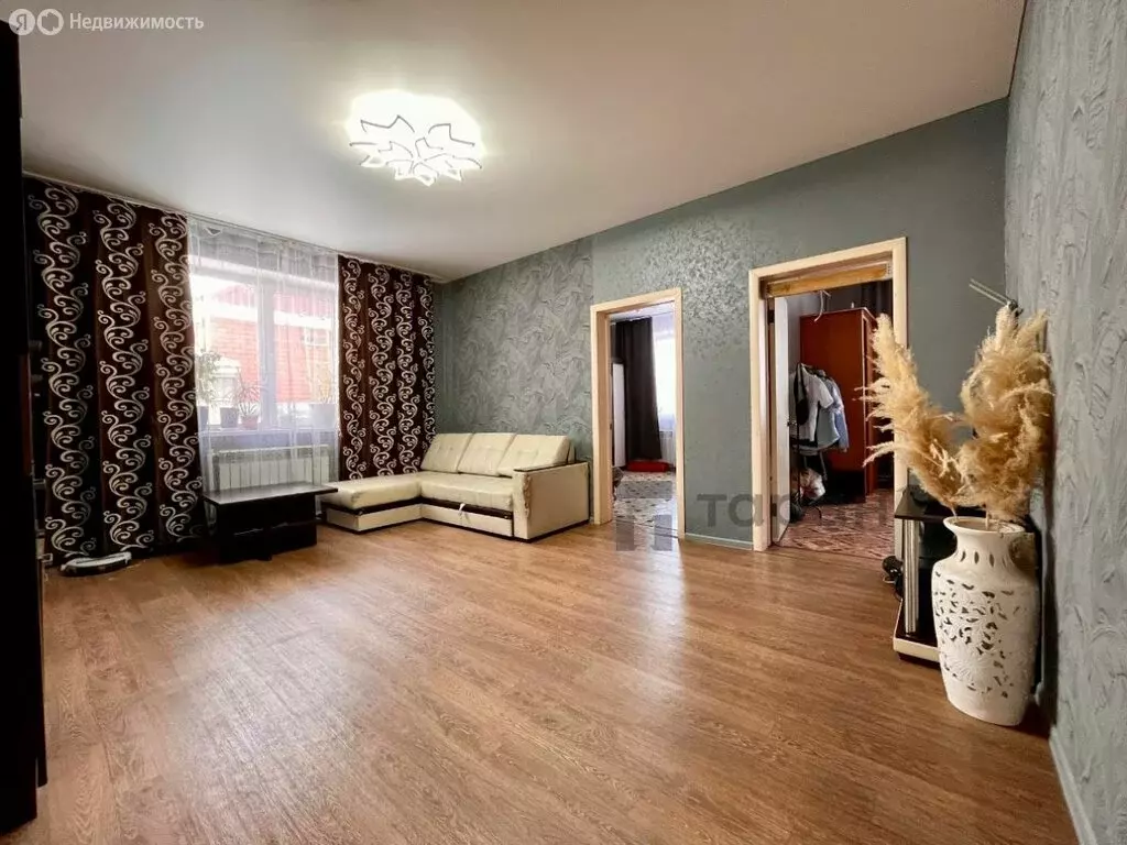 Дом в Чебаркуль, посёлок имени Куйбышева, Совхозная улица (100 м) - Фото 1