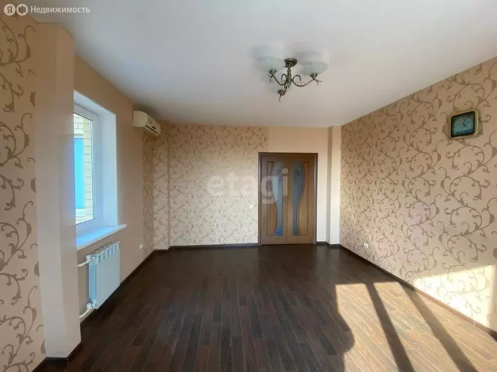 1-комнатная квартира: Астрахань, площадь Карла Маркса, 3к1 (50.4 м) - Фото 1