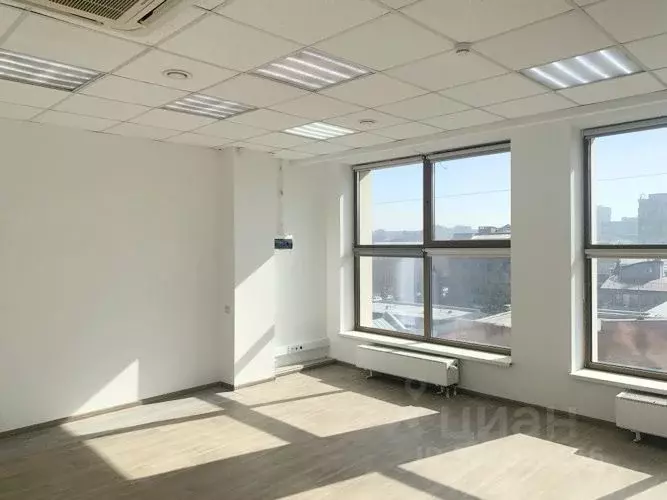 Офис в Омская область, Омск ул. Гагарина, 14 (152 м) - Фото 2