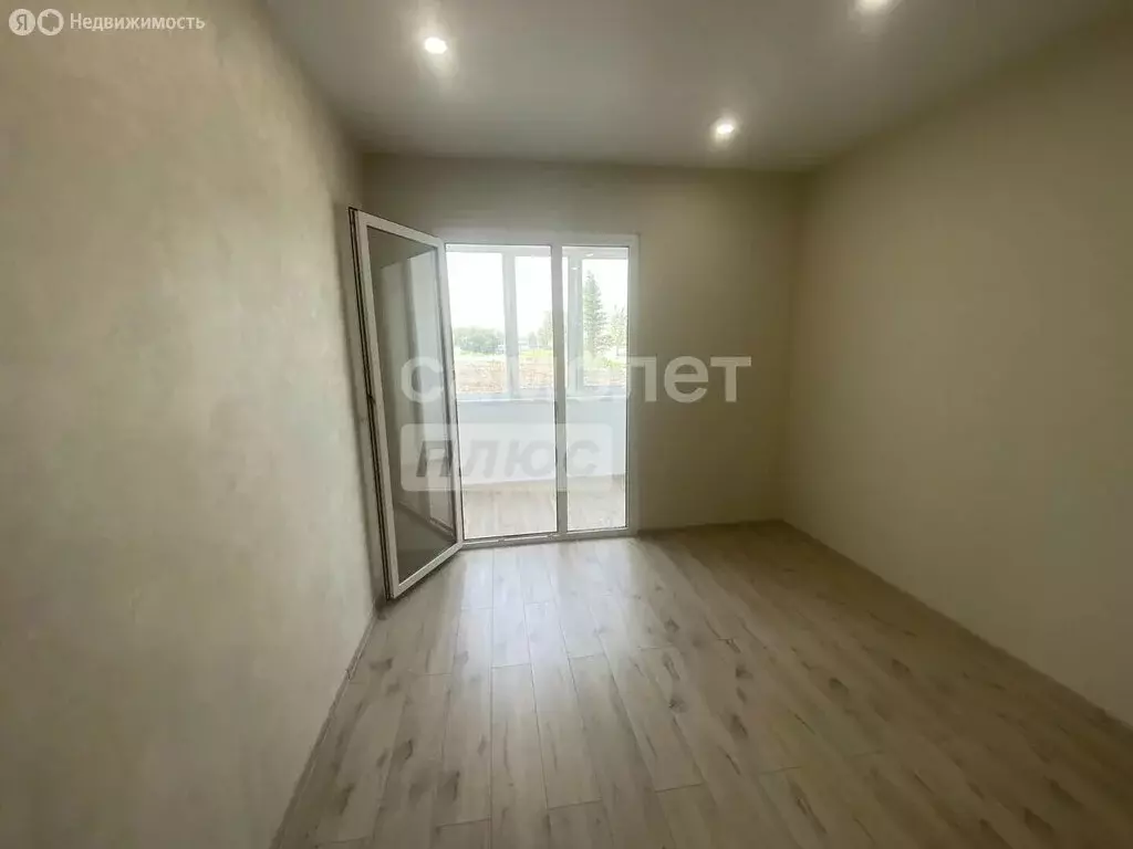 3-комнатная квартира: Омск, улица Завертяева, 1 (75.75 м) - Фото 2