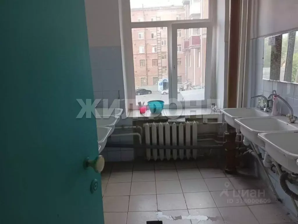 Комната Новосибирская область, Новосибирск просп. Дзержинского, 38 ... - Фото 1