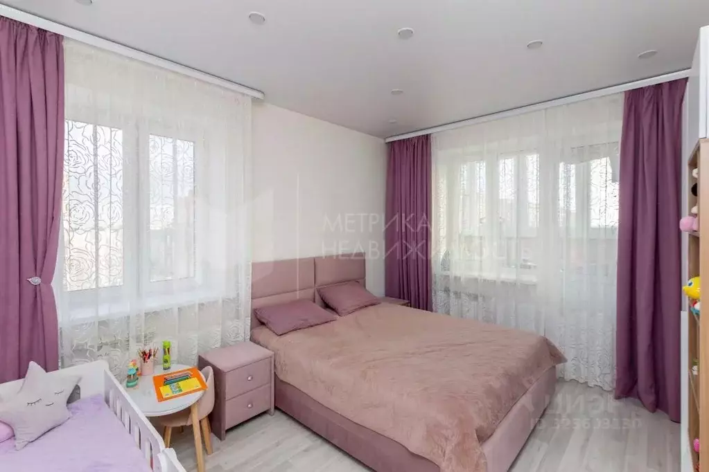 1-к кв. Тюменская область, Тюмень ул. Монтажников, 45 (49.0 м) - Фото 0