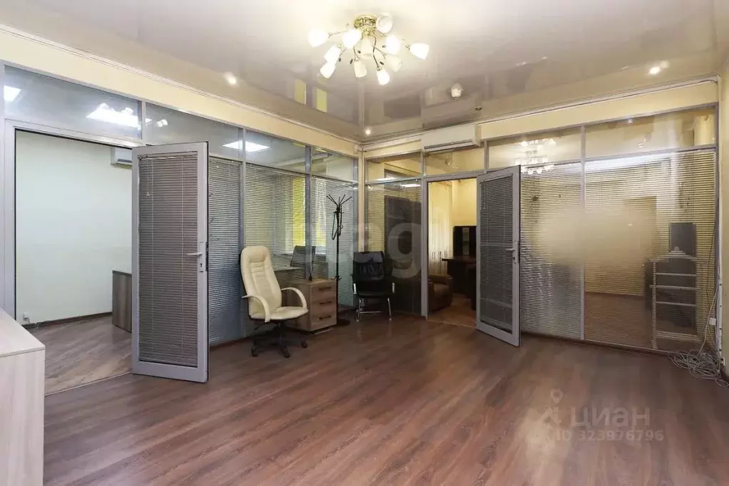 Офис в Тюменская область, Тюмень ул. Герцена, 53 (58 м) - Фото 1