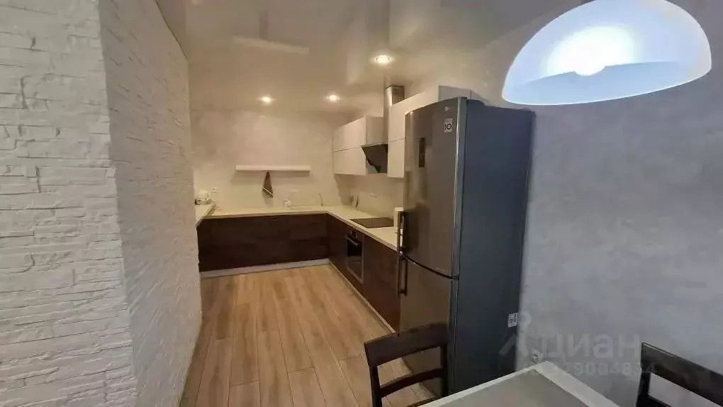 2-к кв. Приморский край, Владивосток ул. Свердлова, 35 (95.7 м) - Фото 2