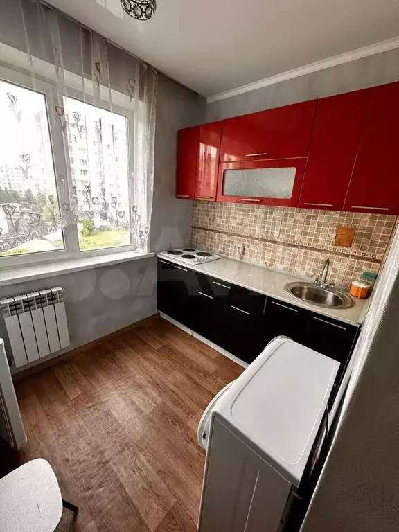 1-к. квартира, 30 м, 4/9 эт. - Фото 0