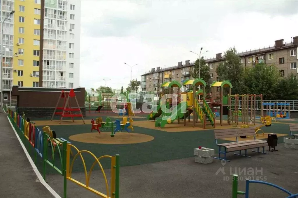 2-к кв. Башкортостан, Уфа ул. Бориса Домашникова, 22 (65.0 м) - Фото 2