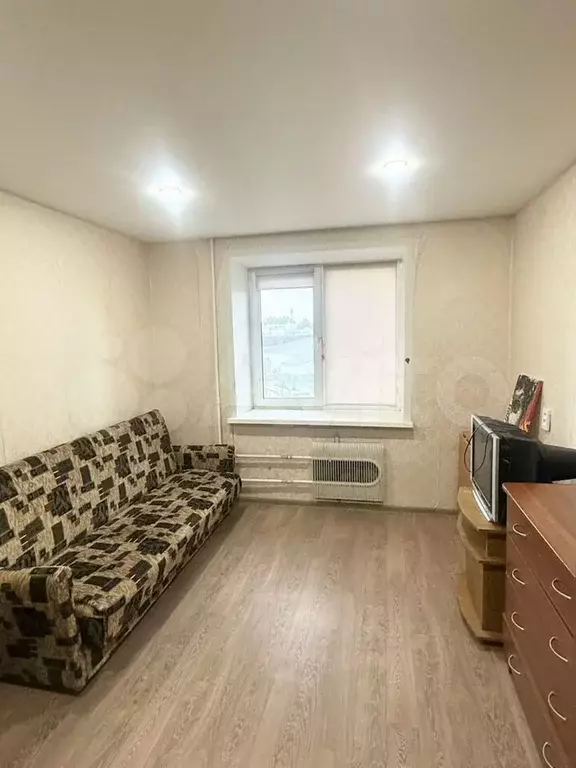 Комната 13,4 м в 2-к., 6/9 эт. - Фото 1