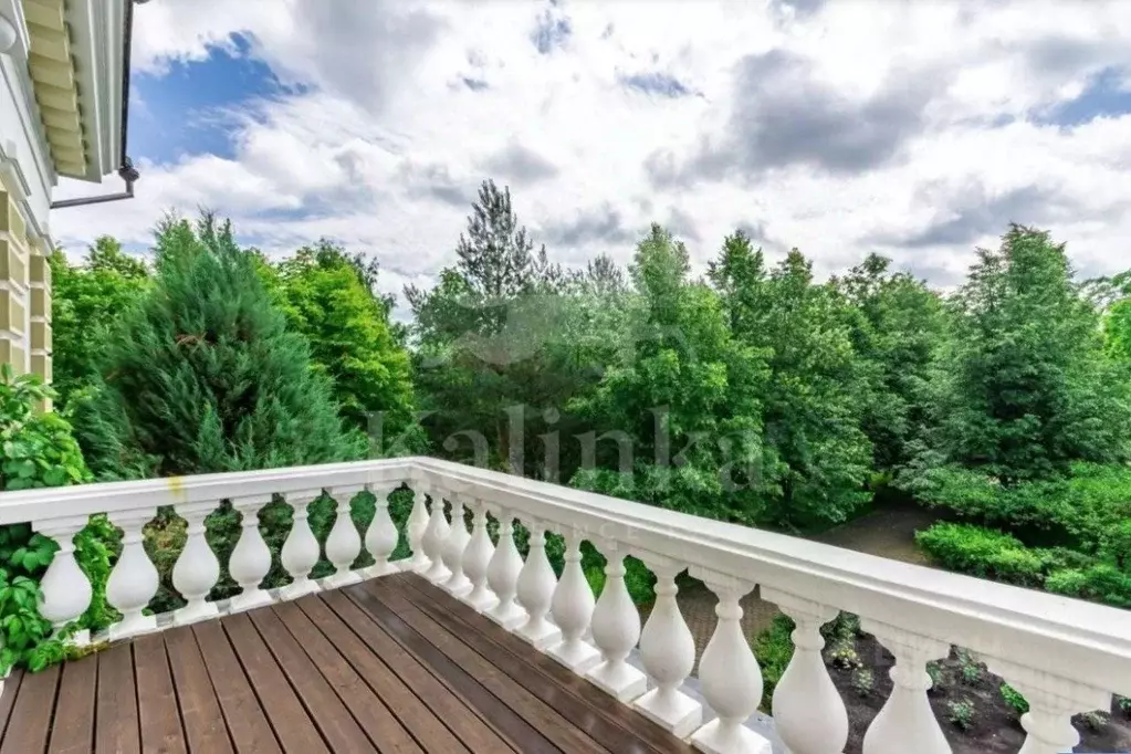 Участок в Московская область, Одинцовский городской округ, с. Усово, ... - Фото 1