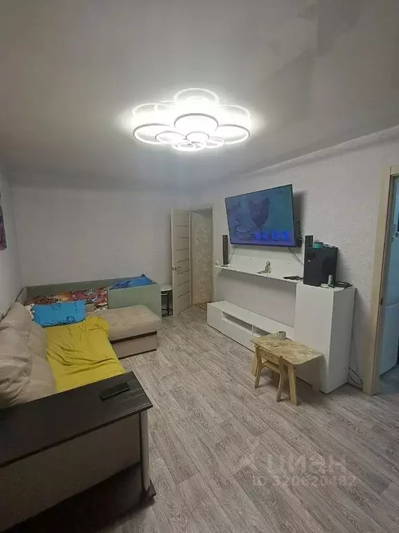 2-к кв. Пермский край, Губаха ул. Дегтярева, 6А (44.4 м) - Фото 2