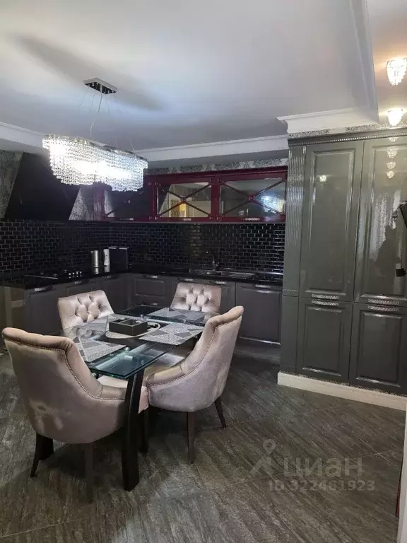 3-к кв. Смоленская область, Смоленск Ново-Киевская ул., 9 (90.0 м) - Фото 1