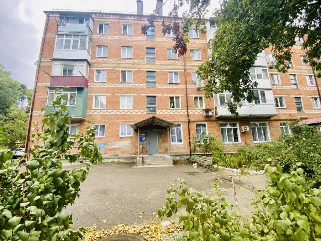 4-к кв. Краснодарский край, Апшеронск ул. Ленина, 33 (60.0 м) - Фото 0