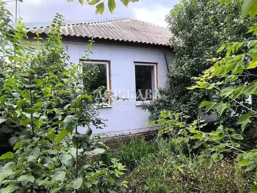 Дом в Белгородская область, Старооскольский городской округ, с. ... - Фото 1