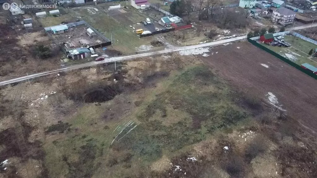 Участок в село Тарутино, Совхозная улица (10 м) - Фото 0