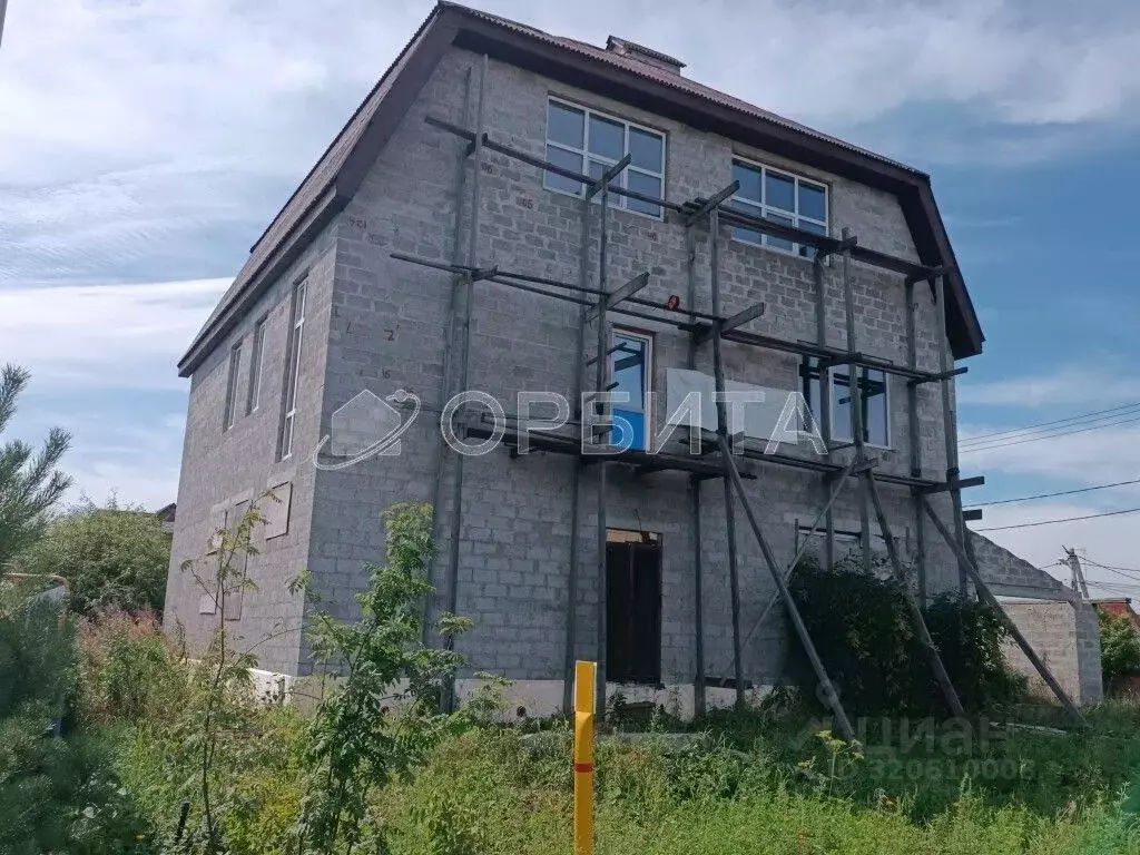 Дом в Тюменская область, Тюменский район, д. Ушакова, Молодежный мкр ... - Фото 1