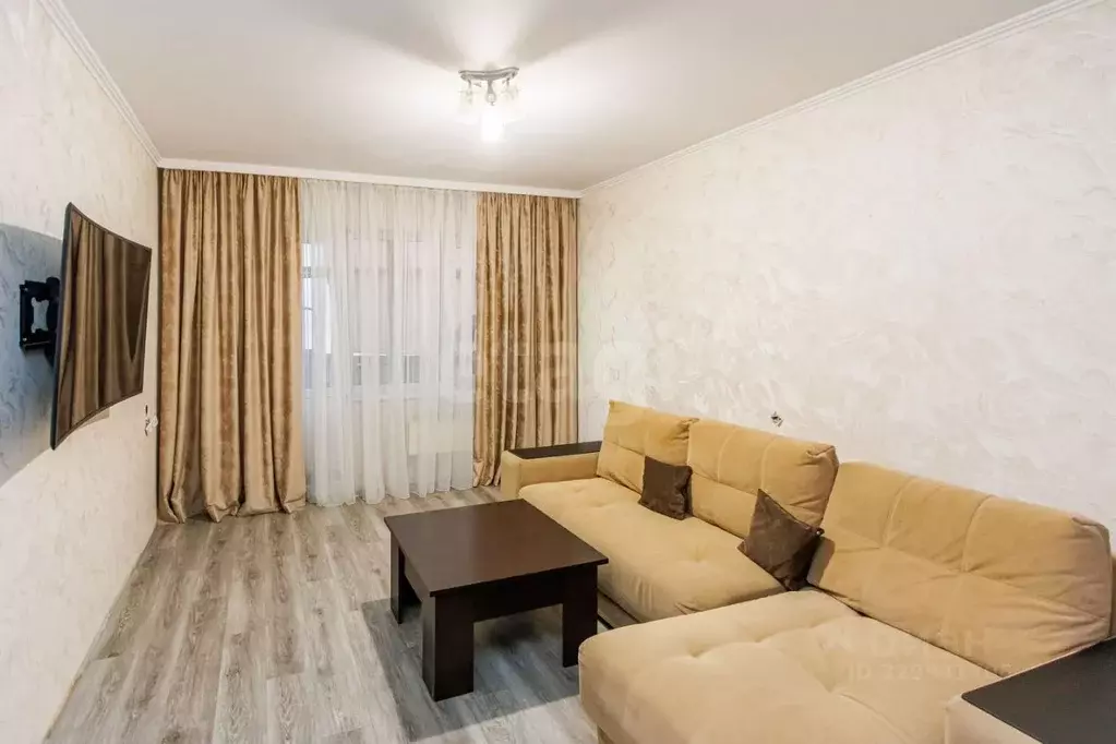 2-к кв. Тюменская область, Тюмень ул. Мельникайте, 136 (53.0 м) - Фото 1