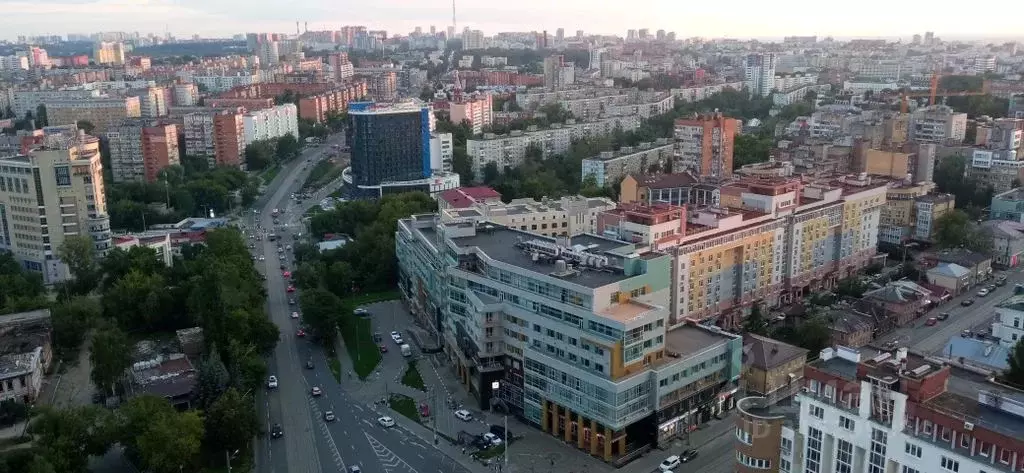 1-к кв. Нижегородская область, Нижний Новгород Сенная пл., 1 (54.0 м) - Фото 1
