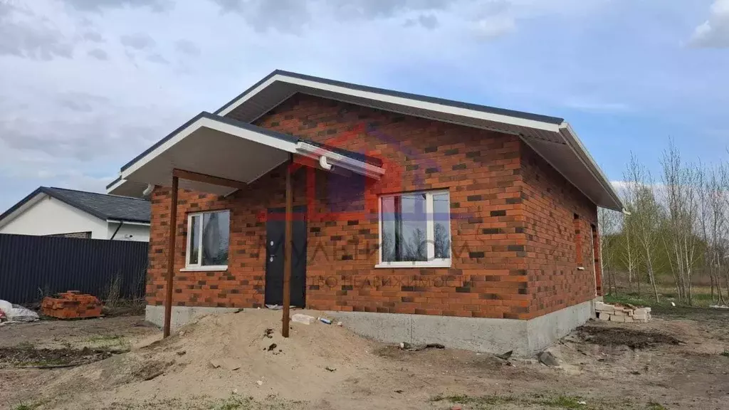 Коттедж в Белгородская область, Старый Оскол ул. Мраморная, 45 (90 м) - Фото 0