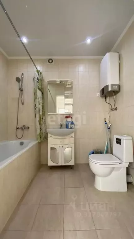 2-к кв. Краснодарский край, Краснодар ул. Митинская, 15 (59.3 м) - Фото 1