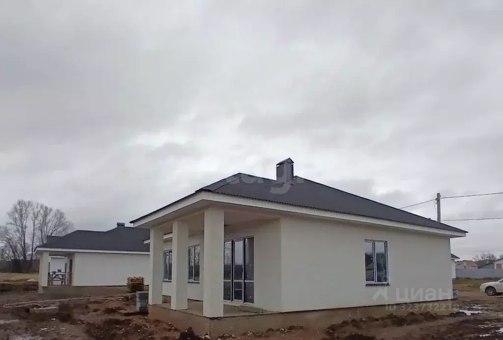 Дом в Башкортостан, Иглинский район, Акбердинский сельсовет ул. ... - Фото 2