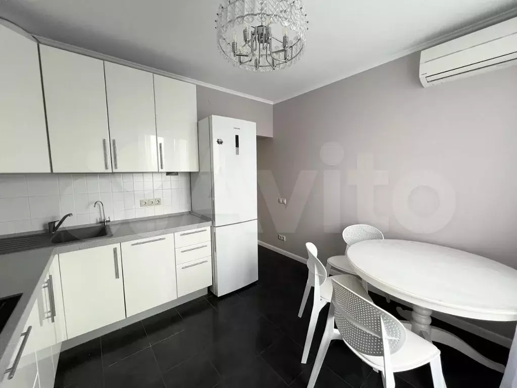 2-к. квартира, 57 м, 2/22 эт. - Фото 1