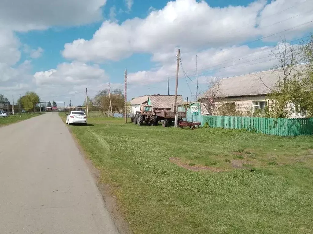 Дом в Омская область, Тюкалинский район, с. Атрачи  (61 м) - Фото 1