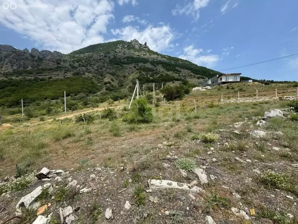 Участок в село Лучистое, Смешная улица (5 м) - Фото 1