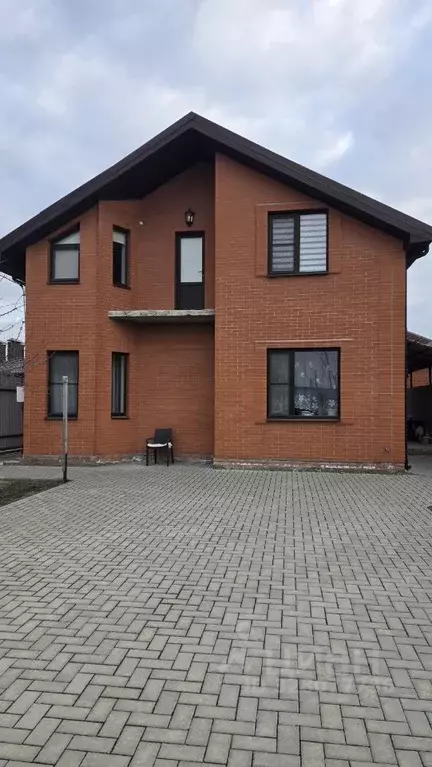 Дом в Ростовская область, Батайск ул. Изумрудная (165 м) - Фото 1