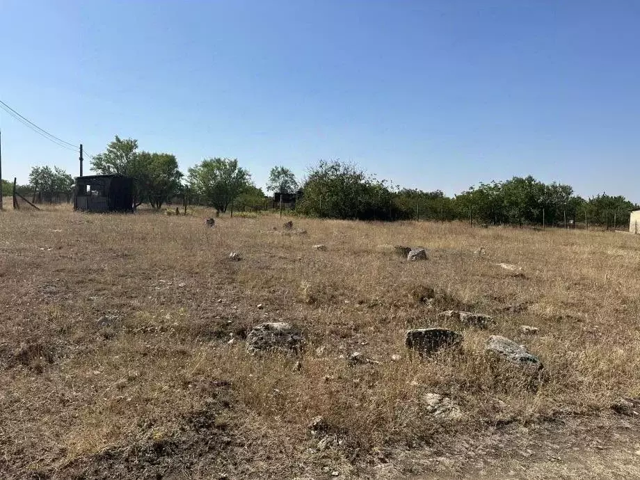 Участок в Крым, Симферопольский район, Трудовское с/пос, Пневматика-2 ... - Фото 1