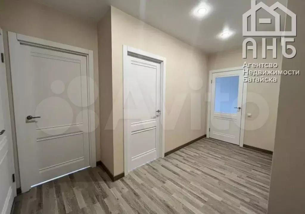 2-к. квартира, 56 м, 4/4 эт. - Фото 0