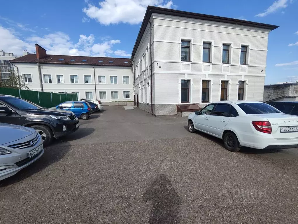 Офис в Татарстан, Казань ул. Гладилова, 38 (50 м) - Фото 0