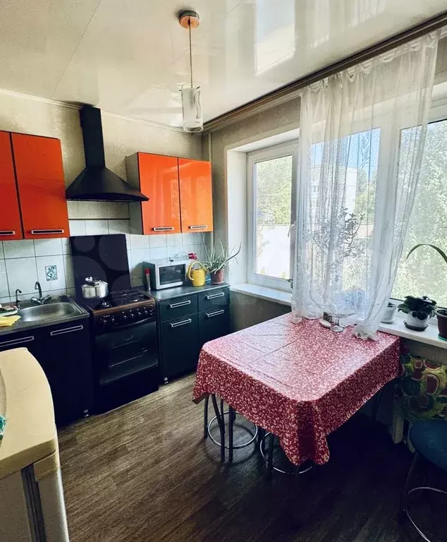 3-к. квартира, 55 м, 3/5 эт. - Фото 0