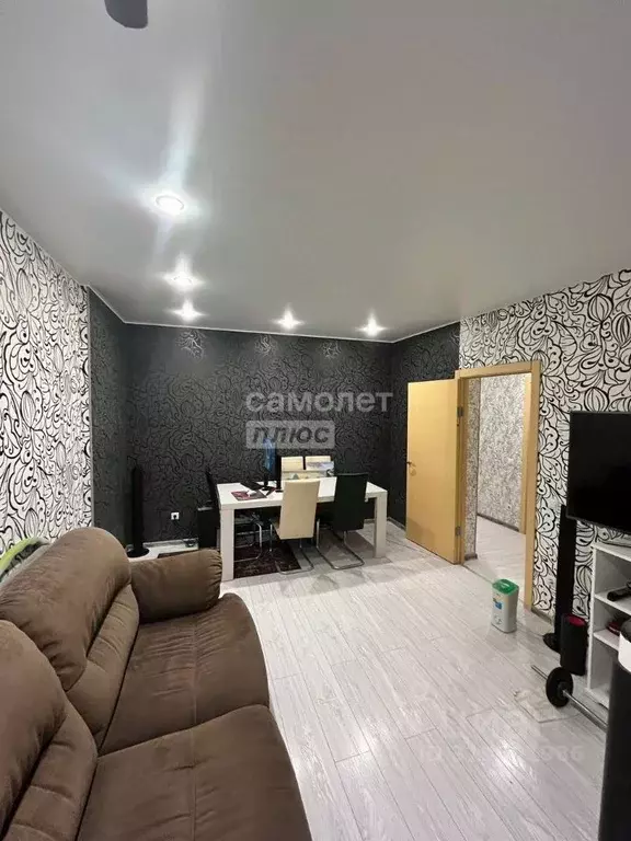 2-к кв. Новосибирская область, Новосибирск ул. Романова, 60/1 (60.4 м) - Фото 0