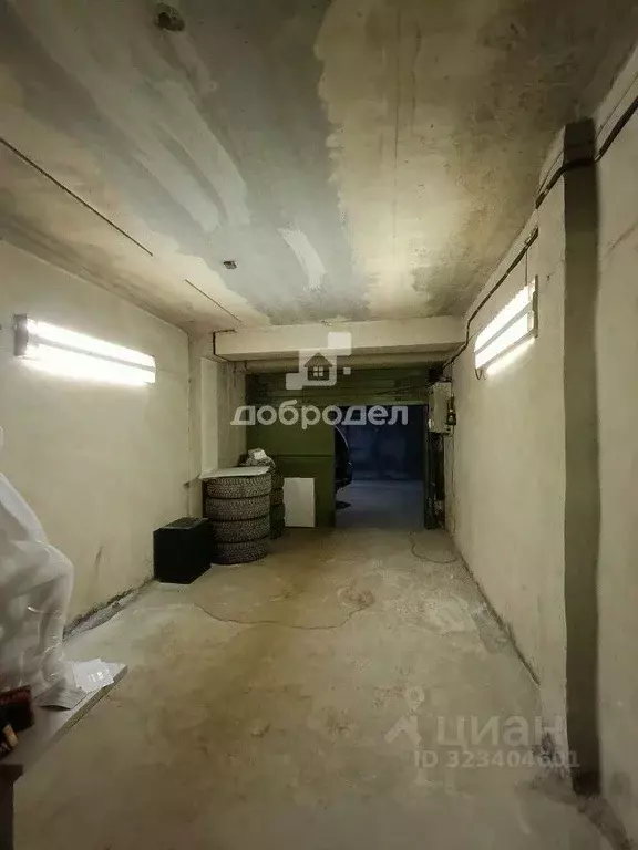 Гараж в Свердловская область, Екатеринбург ул. Фронтовых Бригад, 12 ... - Фото 1