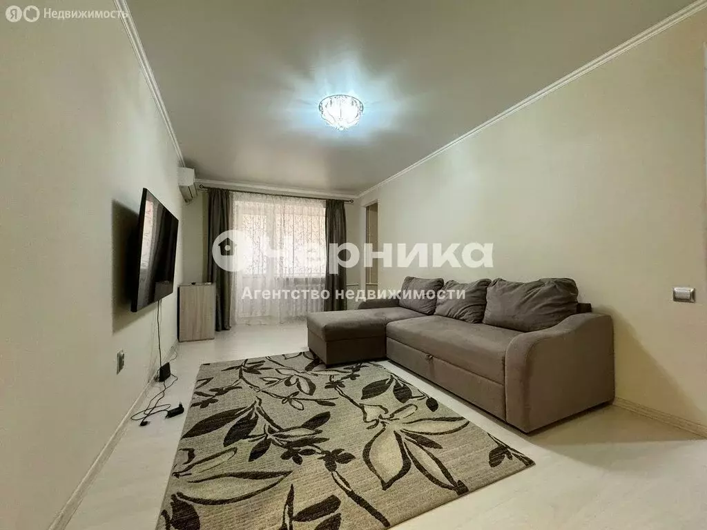 3-комнатная квартира: Шахты, переулок Кирова, 74 (57.6 м) - Фото 1