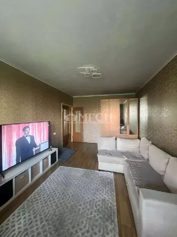 Продается 2-комнатная квартира - Фото 1