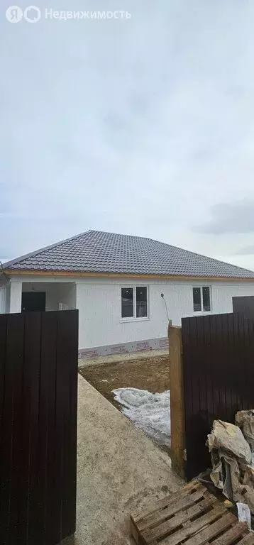 Дом в деревня Карлук, улица Валентина Распутина, 1 (170 м) - Фото 2