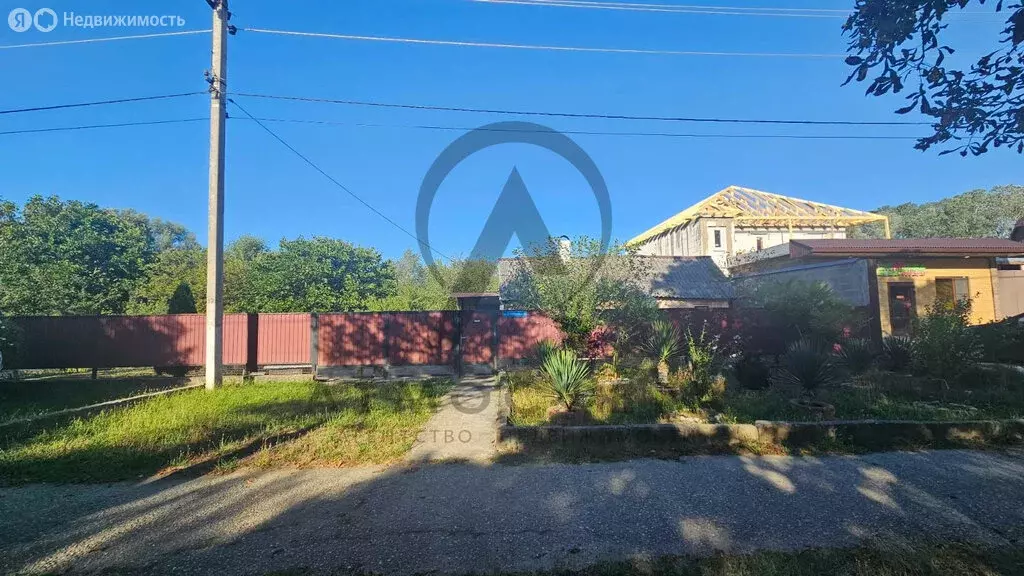 Дом в Апшеронск, улица Комарова (31.5 м) - Фото 0