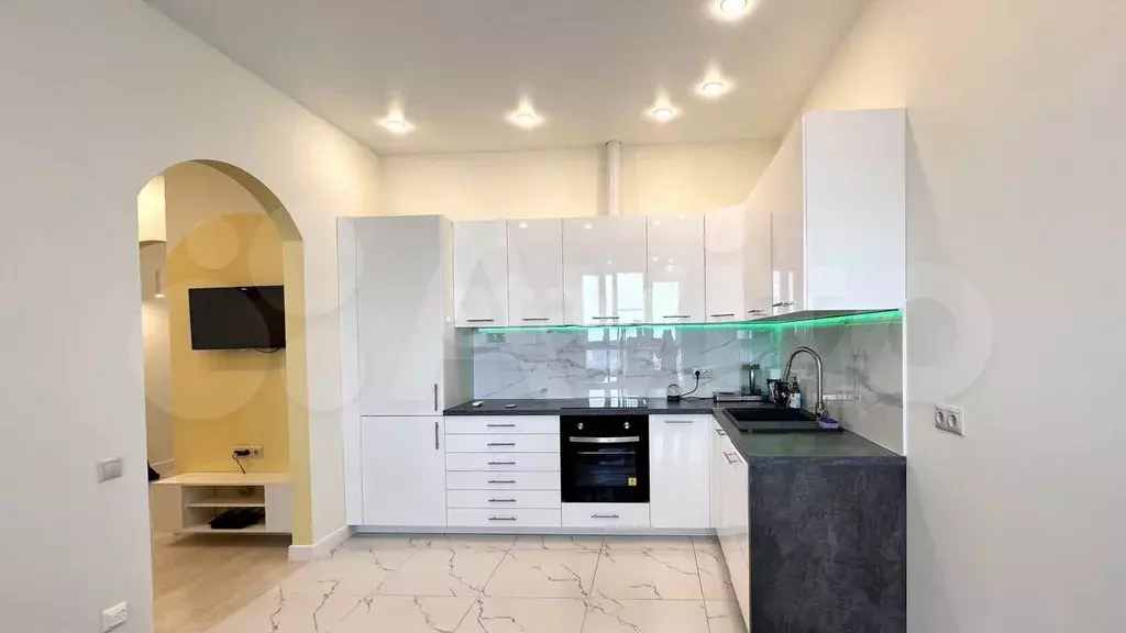 2-к. квартира, 60 м, 34/38 эт. - Фото 1