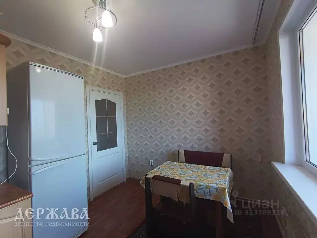 3-к кв. Белгородская область, Старый Оскол Космос мкр, 9 (82.0 м) - Фото 1